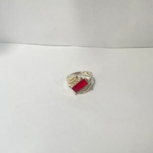 Anillo clásico 3.74 gr / T7 1/2 / circon rojo y blancos plata italiana