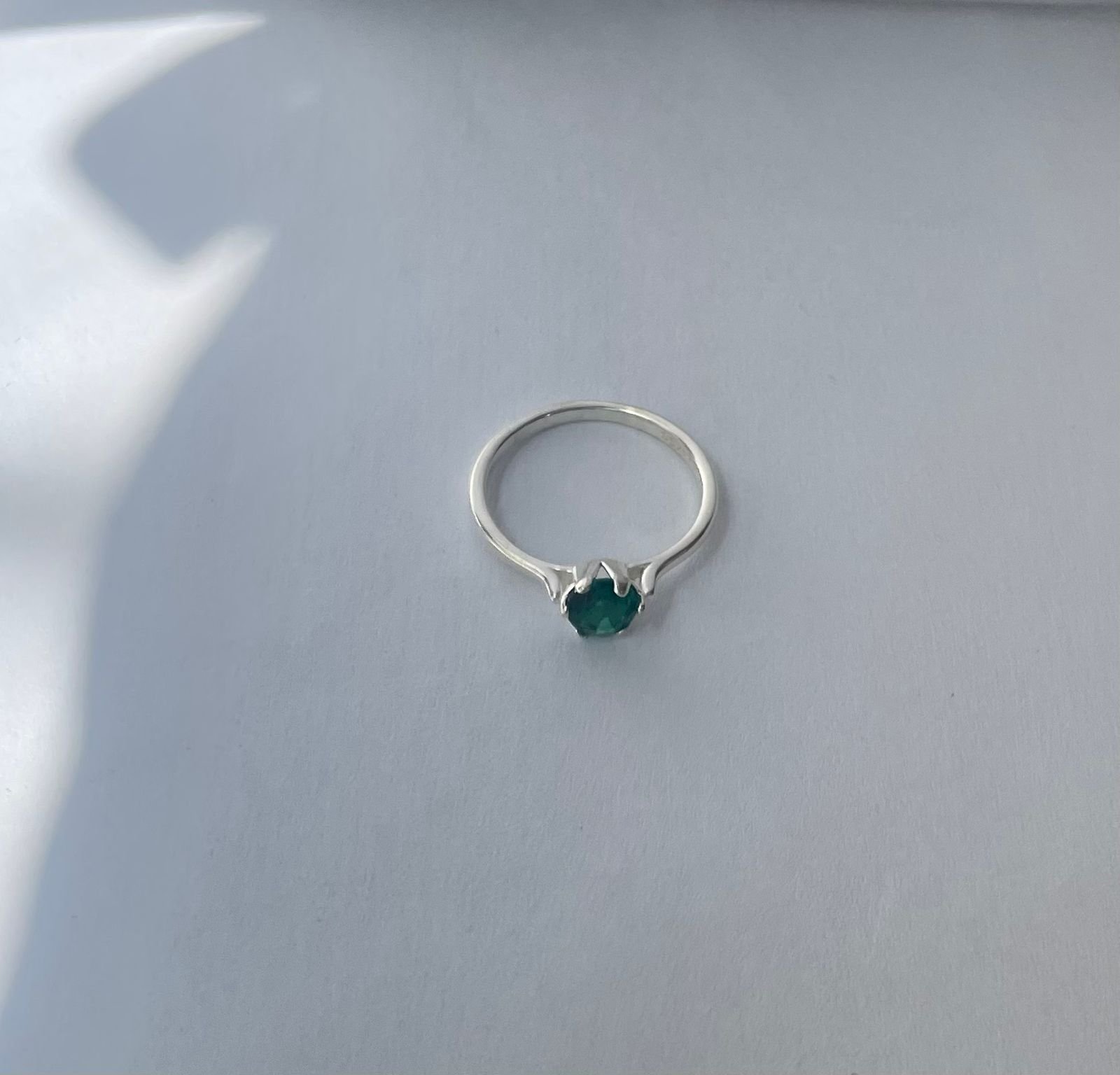 Anillo clásico 1.64 gr / T7 1/2 / circón verde plata italiana - Imagen 3