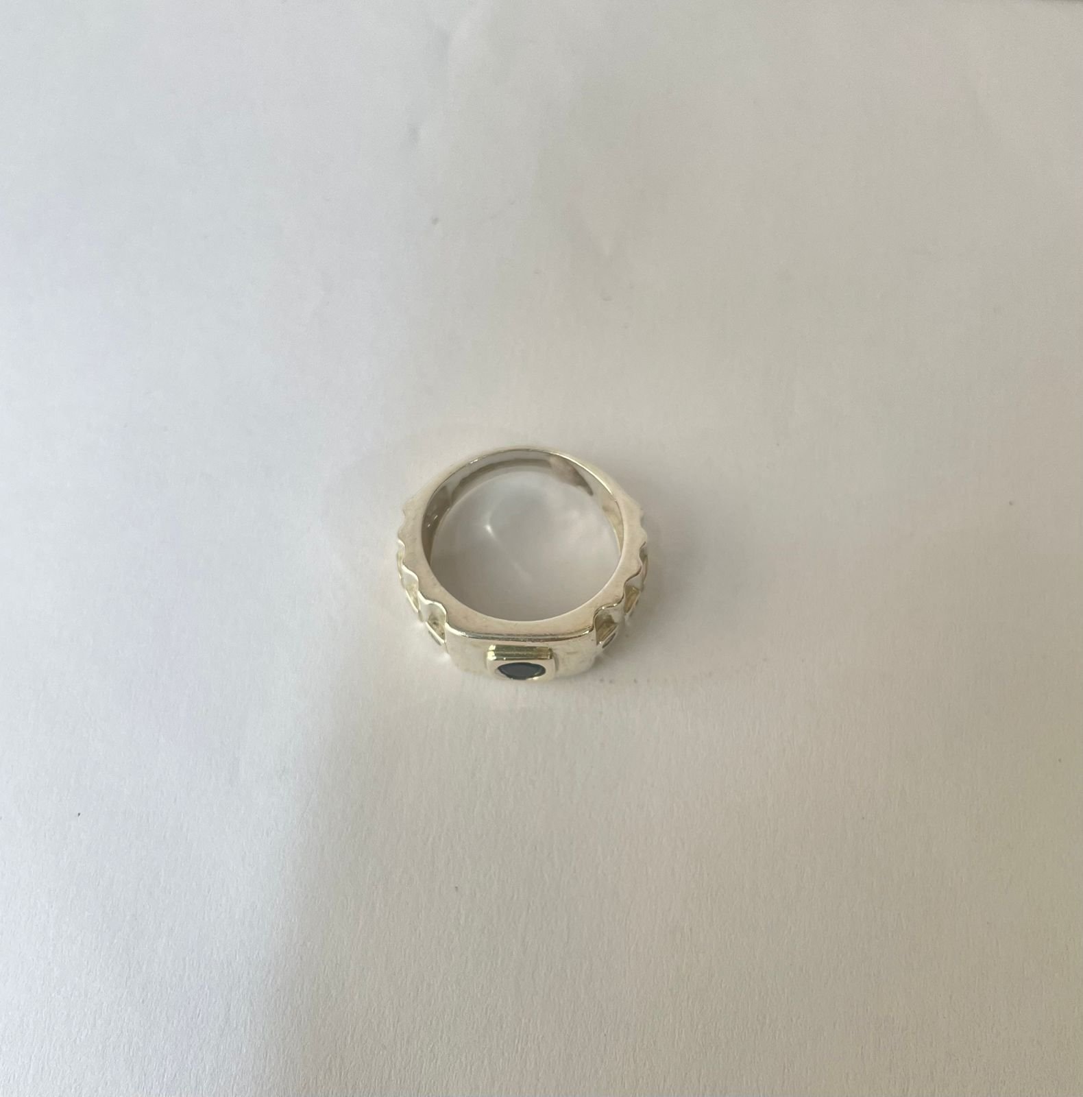 Anillo clásico 5.85 gr / T8 1/2 / circones negro plata italiana - Imagen 3