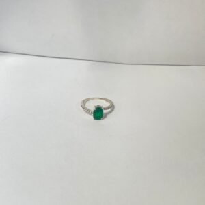 Anillo clásico 1.38 gr / T6 1/2 / circon verde plata italiana