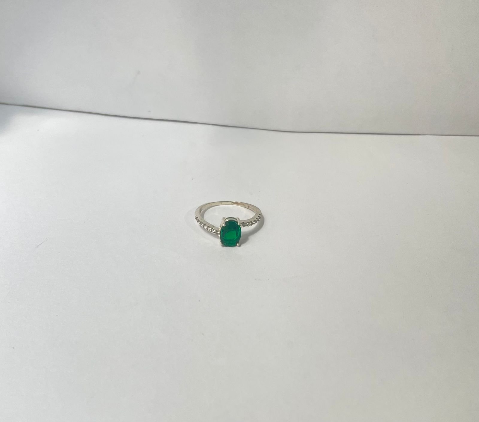 Anillo clásico 1.38 gr / T6 1/2 / circon verde plata italiana
