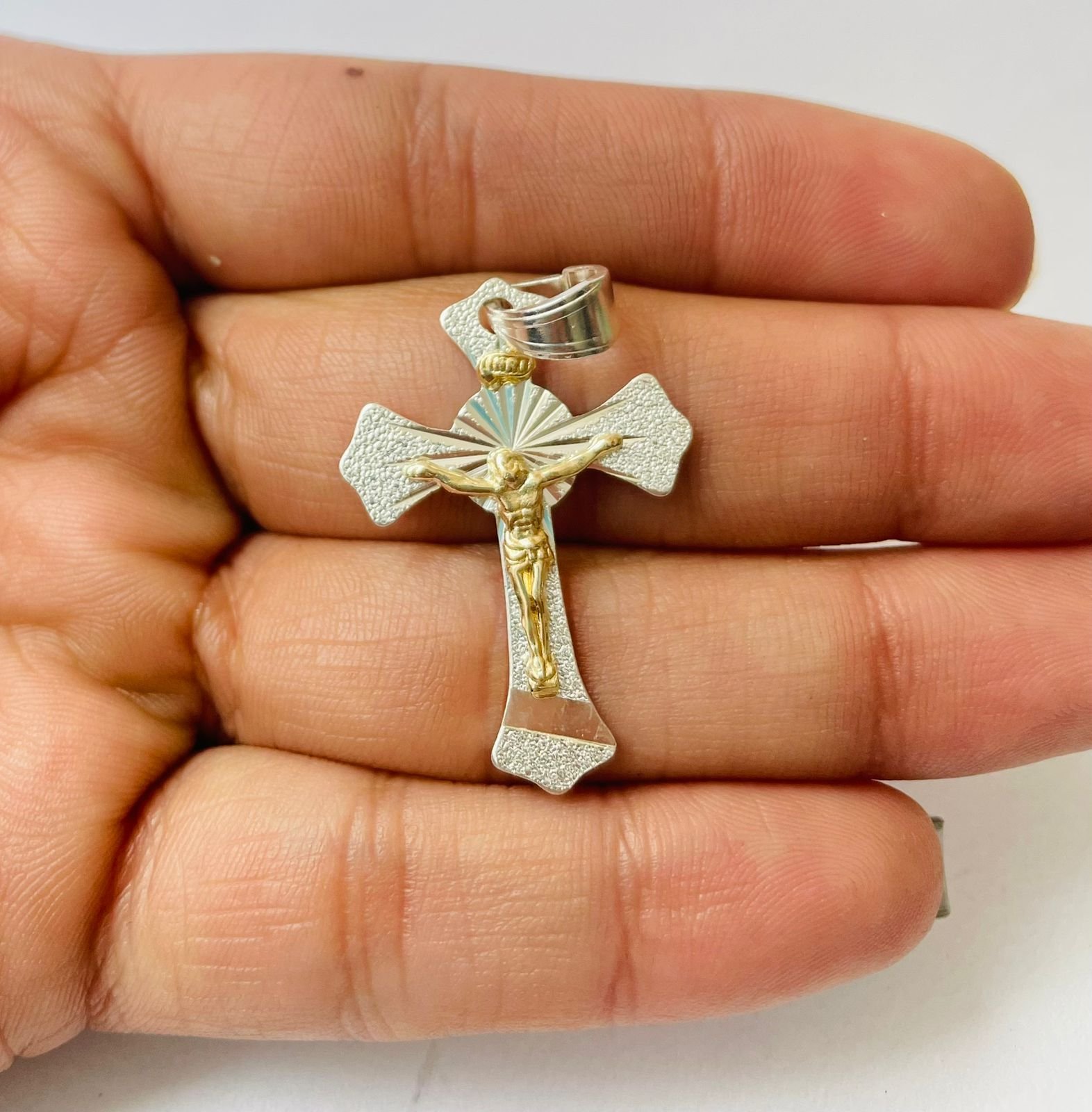 Dije cruz 2.51 gr / 4 cm / plata italiana + oro laminado - Imagen 3