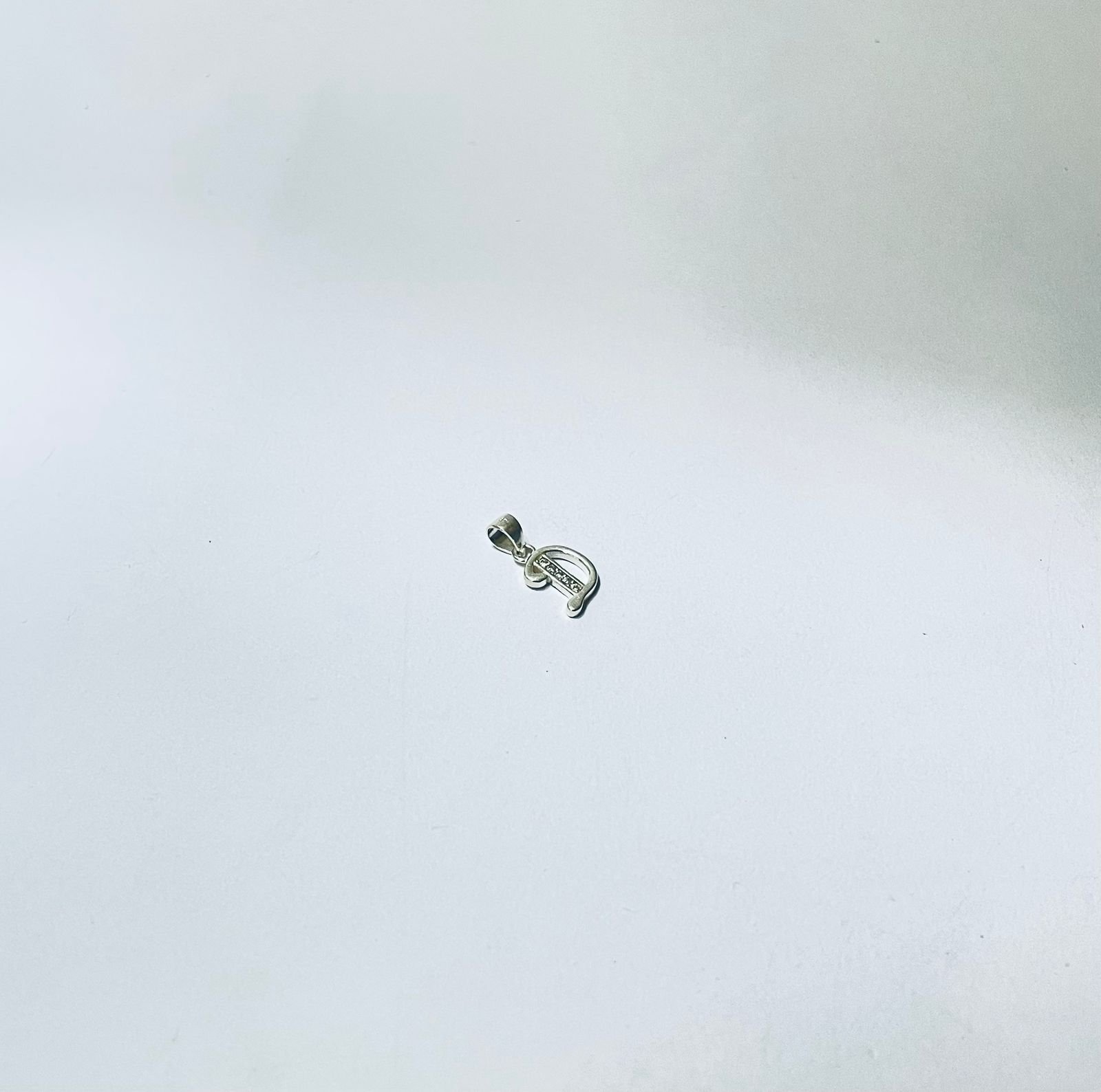 Dije letra D esqueleto 0.68 gr / 1.5 cm / plata italiana - Imagen 2