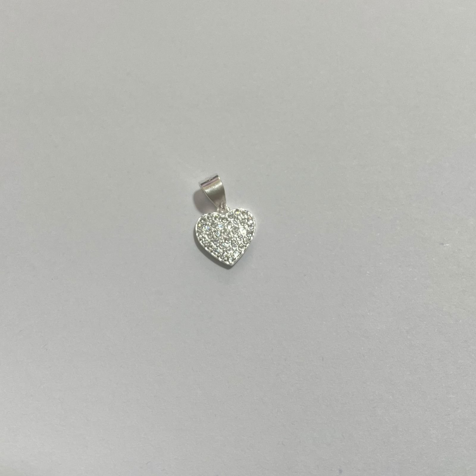 Dije corazón circones blancos 0.78 gr / 1.5 / plata italiana
